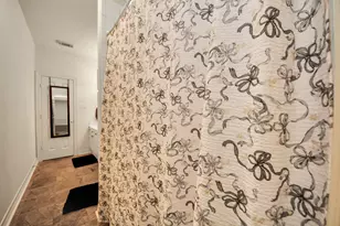 825 Rosine St, Houston, TX 77019 - Photo 6