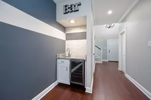 2470 Country Club Dr, Pearland, TX 77581 - Photo 6