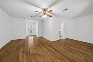 4022 Woodcraft St, Houston, TX 77025 - Photo 4