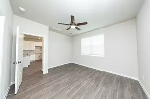 15639 Coneflower Hls Dr, Houston, TX 77090 - Photo 6