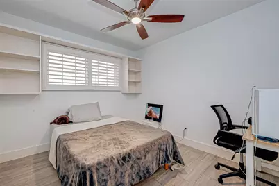 5027 Yarwell Drive, Houston, TX 77096 - Photo 34