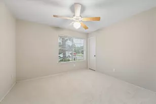 2138 Tower Bridge Rd, Pearland, TX 77581 - Photo 8