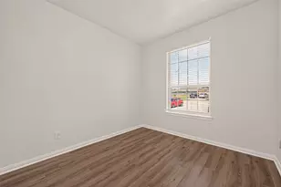 12631 Silverlight Ct, Houston, TX 77014 - Photo 8