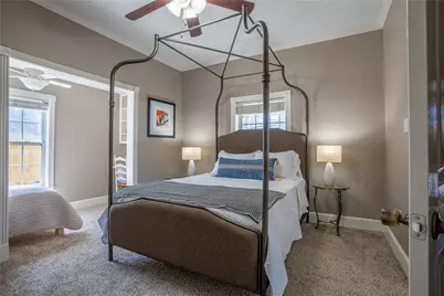 802 Enid Street, Houston, TX 77009 - Photo 8