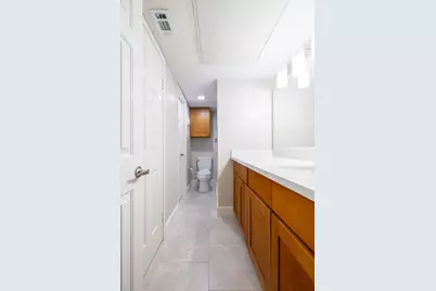 2750 Holly Hall Street #1711, Houston, TX 77054 - Photo 10