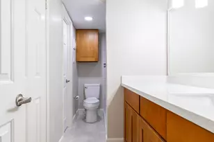 2750 Holly Hall St, Houston, TX 77054 - Photo 10