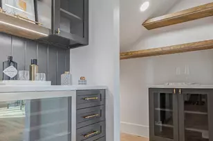 608 E 26th St, Houston, TX 77008 - Photo 12