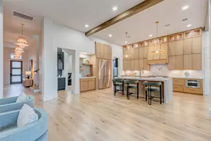 608 E 26th St, Houston, TX 77008 - Photo 10