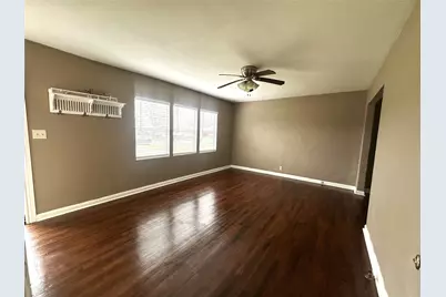 11005 Muscatine Street, Houston, TX 77029 - Photo 4