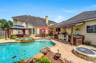 5719 Grandwood Ln, Katy, TX 77450 - Photo 2