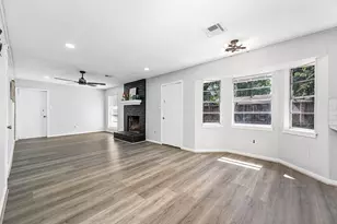 9014 Landwood Dr, Houston, TX 77040 - Photo 8