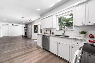 9014 Landwood Drive, Houston, TX 77040 - Photo 10