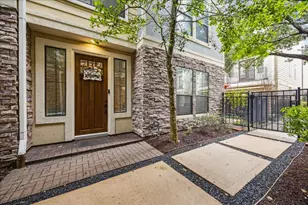 1110 W 25th St, Houston, TX 77008 - Photo 2