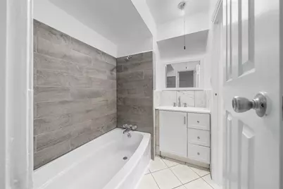 9436 Neuens Road #9436, Houston, TX 77080 - Photo 10