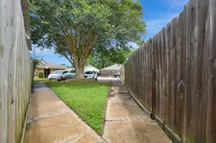 9436 Neuens Rd, Houston, TX 77080 - Photo 16