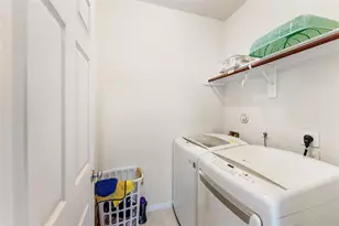 7255 Autumn Sun Dr, Houston, TX 77083 - Photo 18