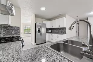 7534 8 Willows, Missouri City, TX 77489 - Photo 14