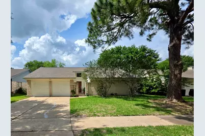 16007 Mill Point Drive, Houston, TX 77059 - Photo 4