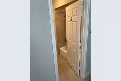 16007 Mill Point Drive, Houston, TX 77059 - Photo 32