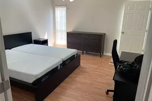 16007 Mill Point Dr, Houston, TX 77059 - Photo 22