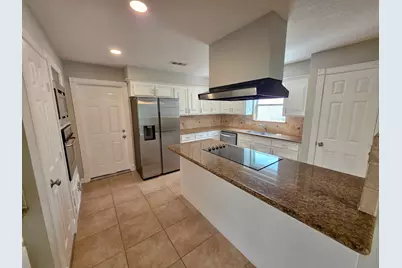 16007 Mill Point Drive, Houston, TX 77059 - Photo 18