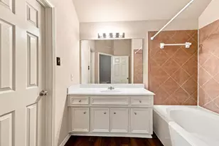 16551 Pentonshire Ln, Houston, TX 77090 - Photo 34