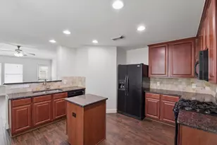 31039 Sundance Woods Ct, Spring, TX 77386 - Photo 12