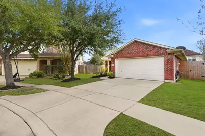 31039 Sundance Woods Court, Spring, TX 77386 - Photo 2