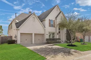 1995 Biscayne Lake Dr, Pearland, TX 77584 - Photo 1