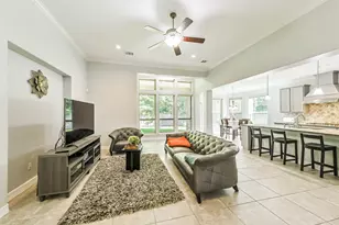 170 Hearthshire Cir, The Woodlands, TX 77354 - Photo 8