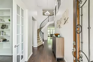 170 Hearthshire Cir, The Woodlands, TX 77354 - Photo 2