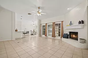 142 Happy Hollow St, Alvin, TX 77511 - Photo 8