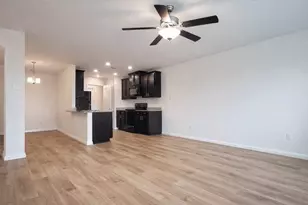 2209 Nautica Terrace Dr, La Marque, TX 77568 - Photo 4