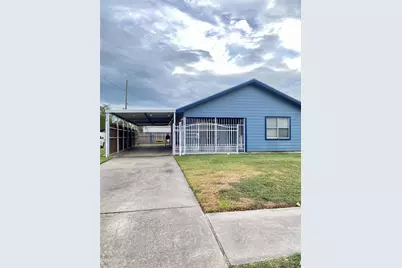 221 E Defee Avenue, Baytown, TX 77520 - Photo 48