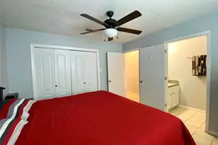 221 E Defee Ave, Baytown, TX 77520 - Photo 22