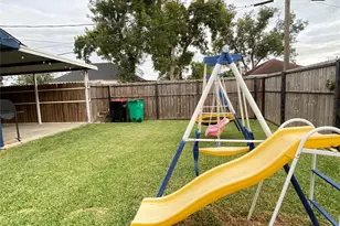 221 E Defee Ave, Baytown, TX 77520 - Photo 34