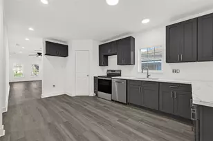 3004 Wayne St, Houston, TX 77026 - Photo 10