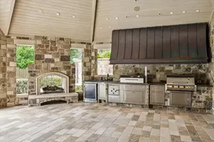 1 Gage Ct, Houston, TX 77024 - Photo 34