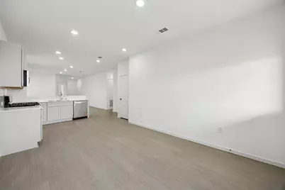 410 Point Nemo Street, Crosby, TX 77532 - Photo 10