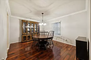 10900 Spruce Dr S, La Porte, TX 77571 - Photo 6