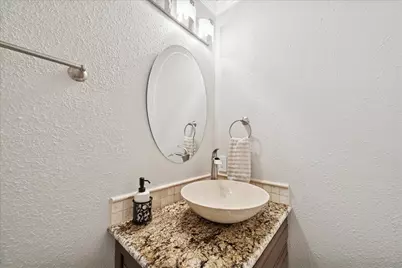 10900 Spruce Drive S, La Porte, TX 77571 - Photo 18