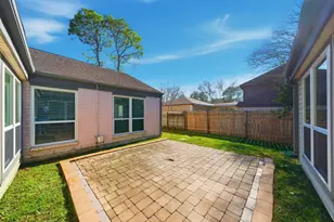 15019 Pearhaven Dr, Houston, TX 77062 - Photo 22