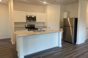 31003 Gayle Prairie Oaks St, Waller, TX 77484 - Photo 2