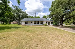1805 11th St, Hempstead, TX 77445 - Photo 18