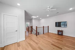 812 E 24th St, Houston, TX 77009 - Photo 20