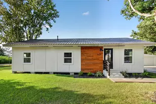 3577 9th St, Nederland, TX 77705 - Photo 44