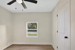 3577 9th St, Nederland, TX 77705 - Photo 18