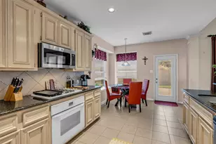 5710 Rose Hill Ct, Rosharon, TX 77583 - Photo 12