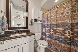 3217 Maxroy St, Houston, TX 77008 - Photo 8