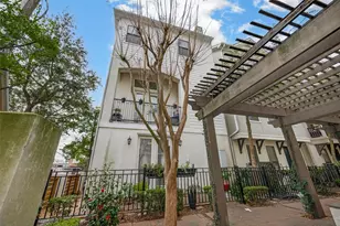 3217 Maxroy St, Houston, TX 77008 - Photo 24